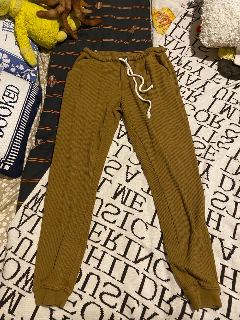aerie Camel color Waffle-Knit Drawstring Joggers - Picture 4 of 9